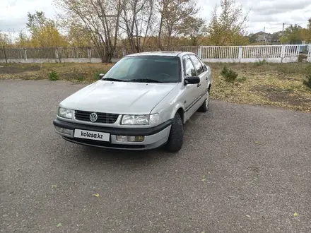 Volkswagen Passat 1995 года за 1 700 000 тг. в Караганда