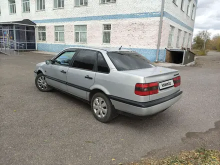 Volkswagen Passat 1995 года за 1 700 000 тг. в Караганда – фото 2
