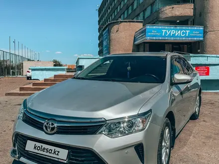 Toyota Camry 2016 года за 11 800 000 тг. в Семей