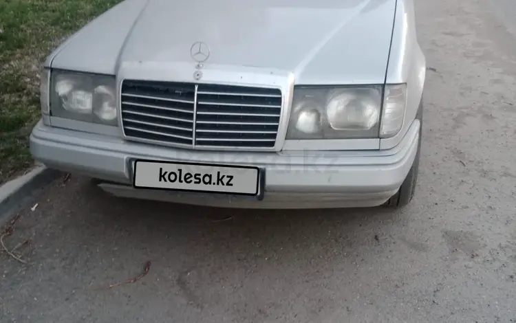 Mercedes-Benz E 200 1993 года за 2 100 000 тг. в Усть-Каменогорск