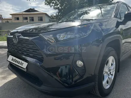 Toyota RAV4 2020 года за 15 600 000 тг. в Костанай – фото 27