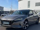 Hyundai Elantra 2023 годаfor11 390 000 тг. в Шымкент