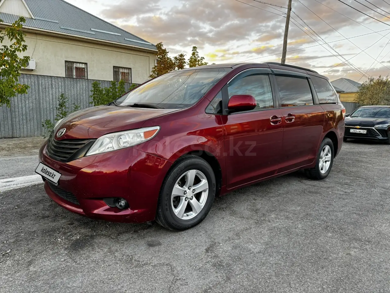 Toyota Sienna, 2010