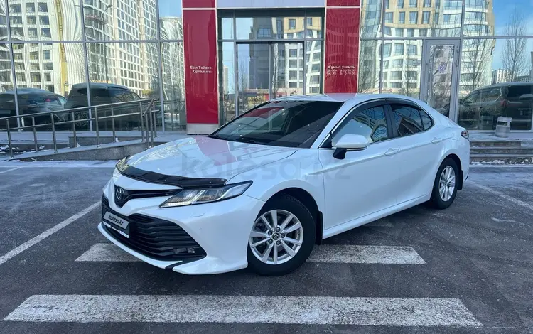 Toyota Camry 2019 года за 12 500 000 тг. в Астана