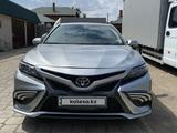 Toyota Camry 2022 годаүшін13 500 000 тг. в Алматы – фото 2