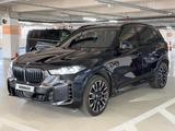 BMW X5 2024 года за 51 990 000 тг. в Алматы – фото 3