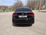 Hyundai Solaris 2018 года за 8 000 000 тг. в Караганда – фото 5