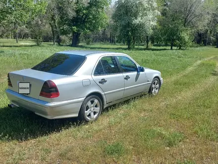 Mercedes-Benz C 280 1995 годаүшін2 100 000 тг. в Талдыкорган – фото 2