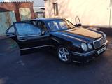 Mercedes-Benz E 280 1997 года за 2 800 000 тг. в Есик – фото 2