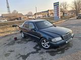 Mercedes-Benz C 220 1995 годаfor2 000 000 тг. в Тараз – фото 3