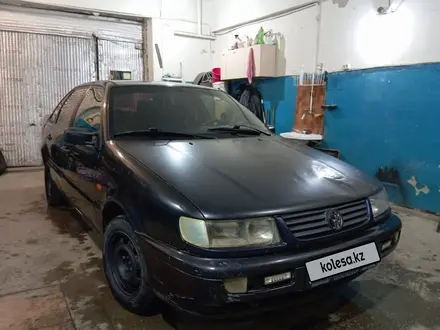 Volkswagen Passat 1994 года за 1 100 000 тг. в Павлодар