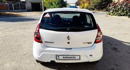 Renault Sandero 2014 годаүшін3 800 000 тг. в Актобе – фото 4