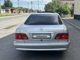 Mercedes-Benz E 320 1996 годаүшін2 900 000 тг. в Байконыр – фото 3