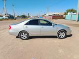 Toyota Camry 2003 года за 5 000 000 тг. в Атырау – фото 4