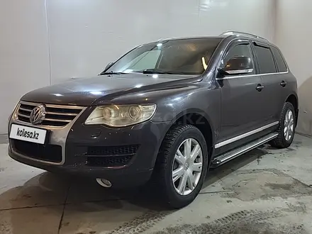 Volkswagen Touareg 2007 года за 6 890 000 тг. в Усть-Каменогорск