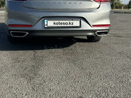Hyundai Grandeur 2017 года за 9 700 000 тг. в Тараз – фото 3