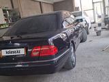 Mercedes-Benz E 280 1997 года за 4 000 000 тг. в Шымкент – фото 2