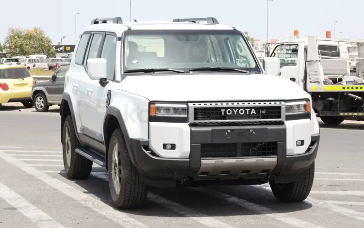 Toyota Land Cruiser Prado 2025 года за 40 990 000 тг. в Астана