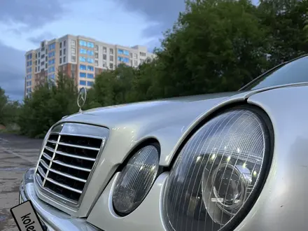 Mercedes-Benz E 200 1995 года за 2 600 000 тг. в Караганда – фото 2