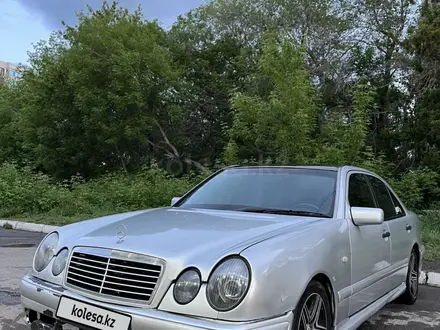 Mercedes-Benz E 200 1995 года за 2 600 000 тг. в Караганда – фото 4