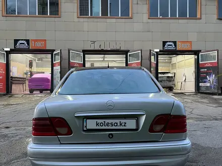 Mercedes-Benz E 200 1995 года за 2 600 000 тг. в Караганда – фото 8