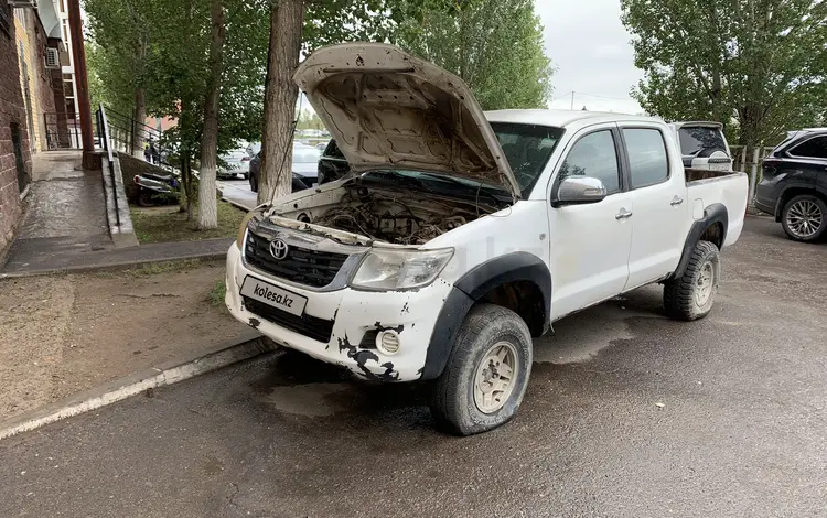 Toyota Hilux 2014 года за 4 800 000 тг. в Астана