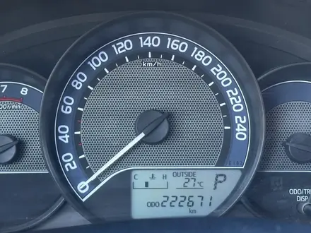 Toyota Corolla 2013 года за 6 350 000 тг. в Актобе – фото 16