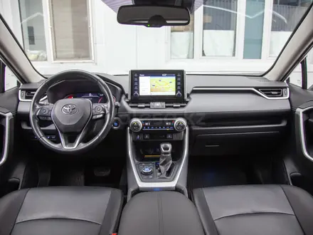 Toyota RAV4 Luxe 2021 года за 15 500 000 тг. в Алматы – фото 12