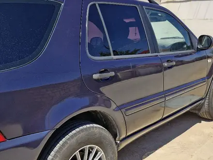 Mercedes-Benz ML 320 1998 года за 3 300 000 тг. в Актау – фото 3