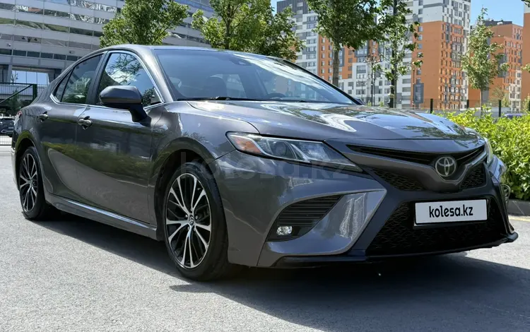 Toyota Camry 2019 годаүшін10 500 000 тг. в Астана