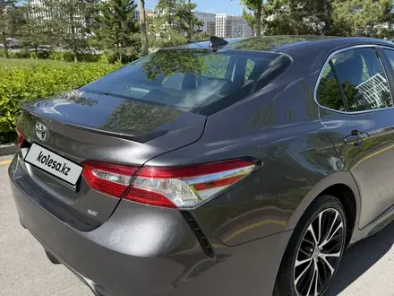 Toyota Camry 2019 года за 10 500 000 тг. в Астана – фото 18