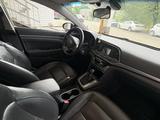 Hyundai Elantra 2018 годаүшін7 200 000 тг. в Алматы – фото 5