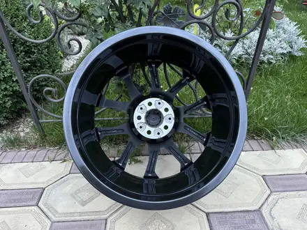 Оригинальные диски R20 на BMW X5 (G05) БМВ за 825 000 тг. в Алматы – фото 6