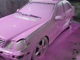 Mercedes-Benz C 230 2004 года за 2 100 000 тг. в Актобе – фото 4