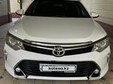Toyota Camry 2015 годаүшін10 200 000 тг. в Шымкент – фото 2