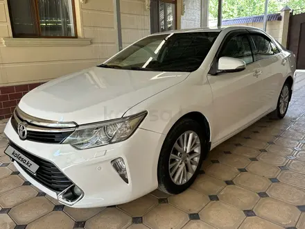 Toyota Camry 2015 года за 10 200 000 тг. в Шымкент
