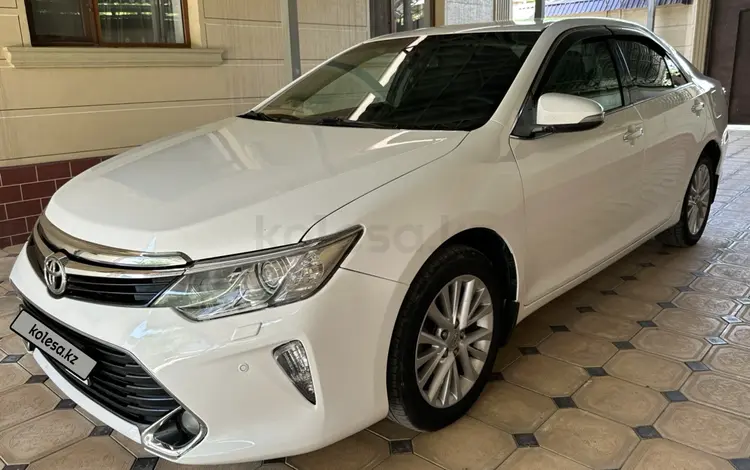 Toyota Camry 2015 года за 10 200 000 тг. в Шымкент