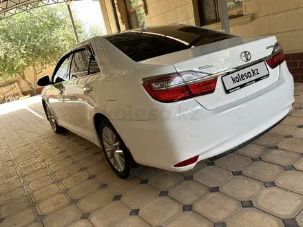 Toyota Camry 2015 года за 10 200 000 тг. в Шымкент – фото 4