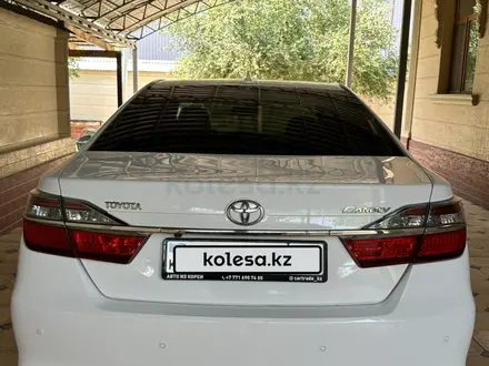 Toyota Camry 2015 года за 10 200 000 тг. в Шымкент – фото 5