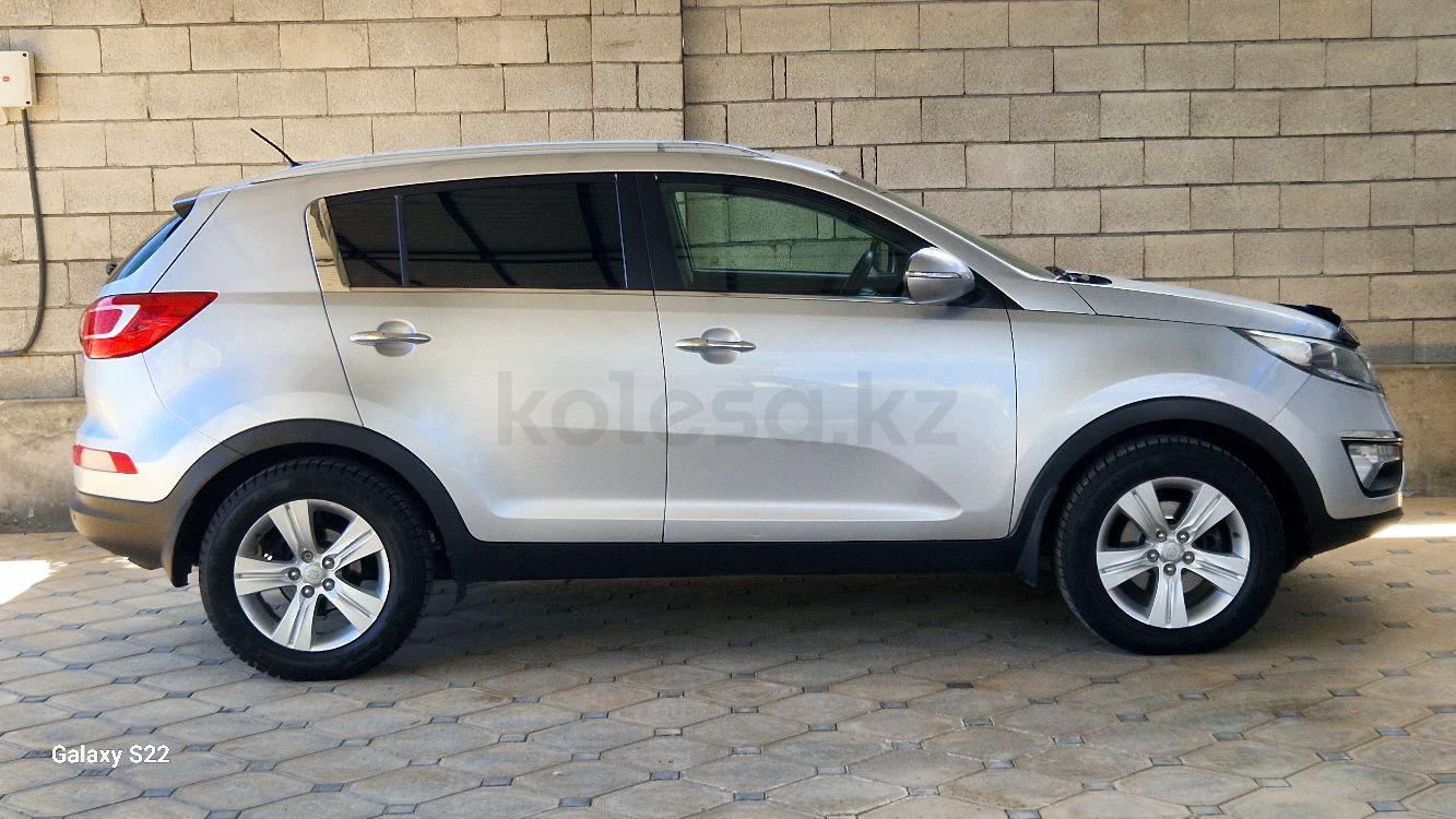 Kia Sportage 2010 г.