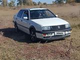 Volkswagen Vento 1993 годаfor1 300 000 тг. в Уральск – фото 5