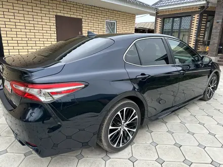 Toyota Camry 2019 года за 9 500 000 тг. в Уральск – фото 9