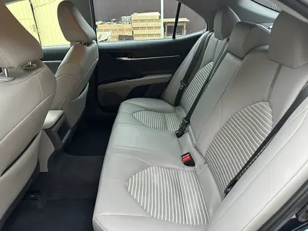 Toyota Camry 2019 года за 9 500 000 тг. в Уральск – фото 15