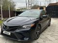 Toyota Camry 2019 года за 9 500 000 тг. в Уральск – фото 3