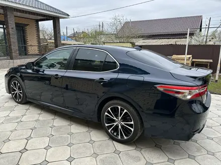 Toyota Camry 2019 года за 9 500 000 тг. в Уральск