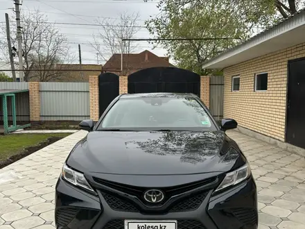 Toyota Camry 2019 года за 9 500 000 тг. в Уральск – фото 6