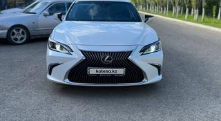 Lexus ES 350 2020 года за 22 000 000 тг. в Актобе