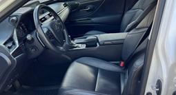 Lexus ES 350 2020 года за 22 000 000 тг. в Актобе – фото 5