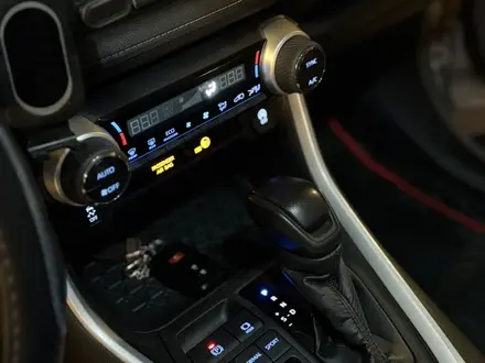 Toyota RAV4 2021 года за 13 500 000 тг. в Актау – фото 9