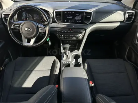 Kia Sportage 2021 года за 10 200 000 тг. в Актобе – фото 6
